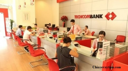 Vay tín chấp theo lương tiền mặt Techcombank hạn mức vay lên đến 300 triệu