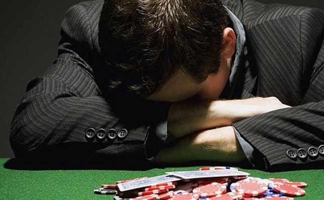 Cách giải quyết nợ nần cờ bạc